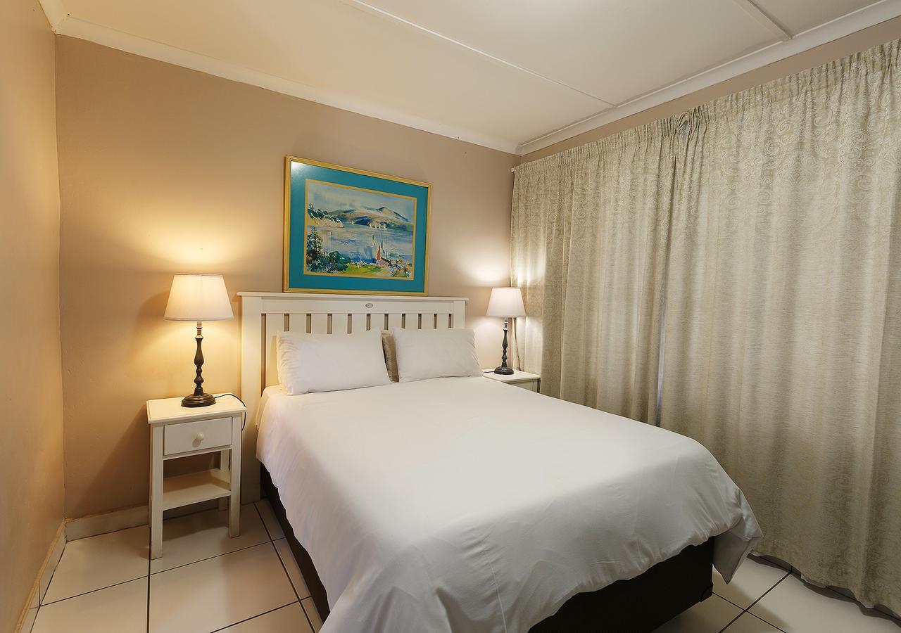 My Den Beachfront B&B And Self-Catering Port Shepstone Exterior photo